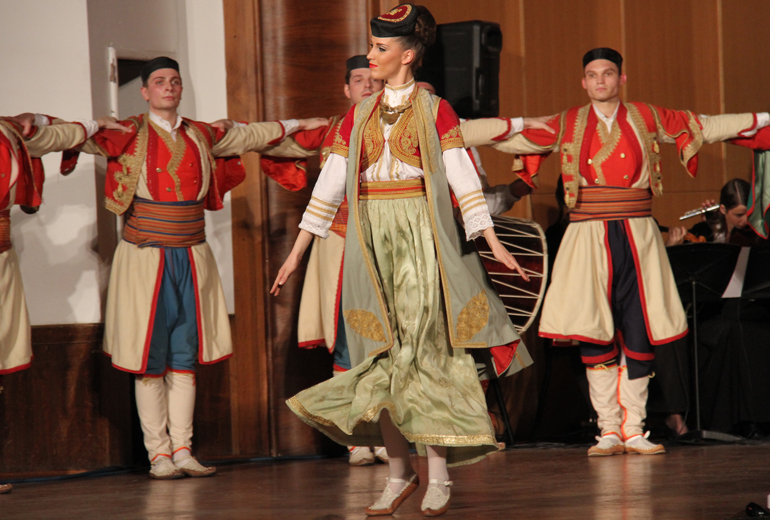 Црмнички оро